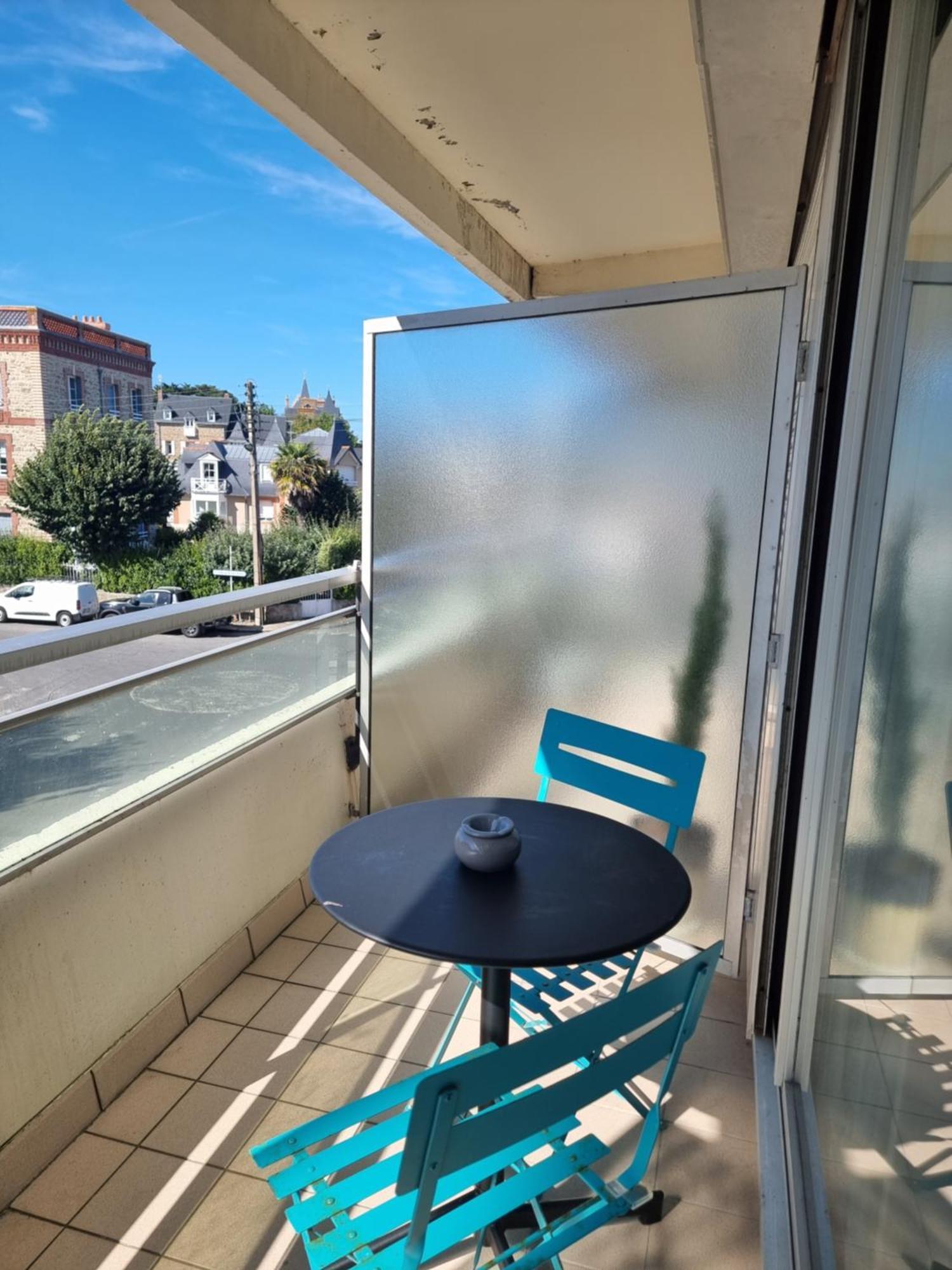 Studio, Balcon Et Acces Direct Page Dinard Exterior photo